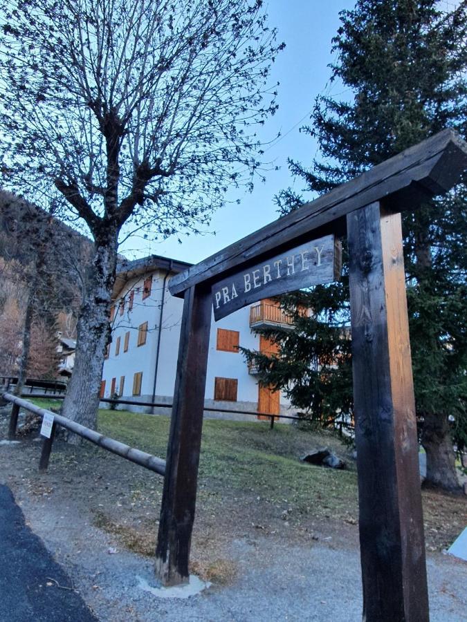 La Casa Di Matilde - Trilocale Vicinissimo Alle Piste Da Sci ラ・トゥイール エクステリア 写真
